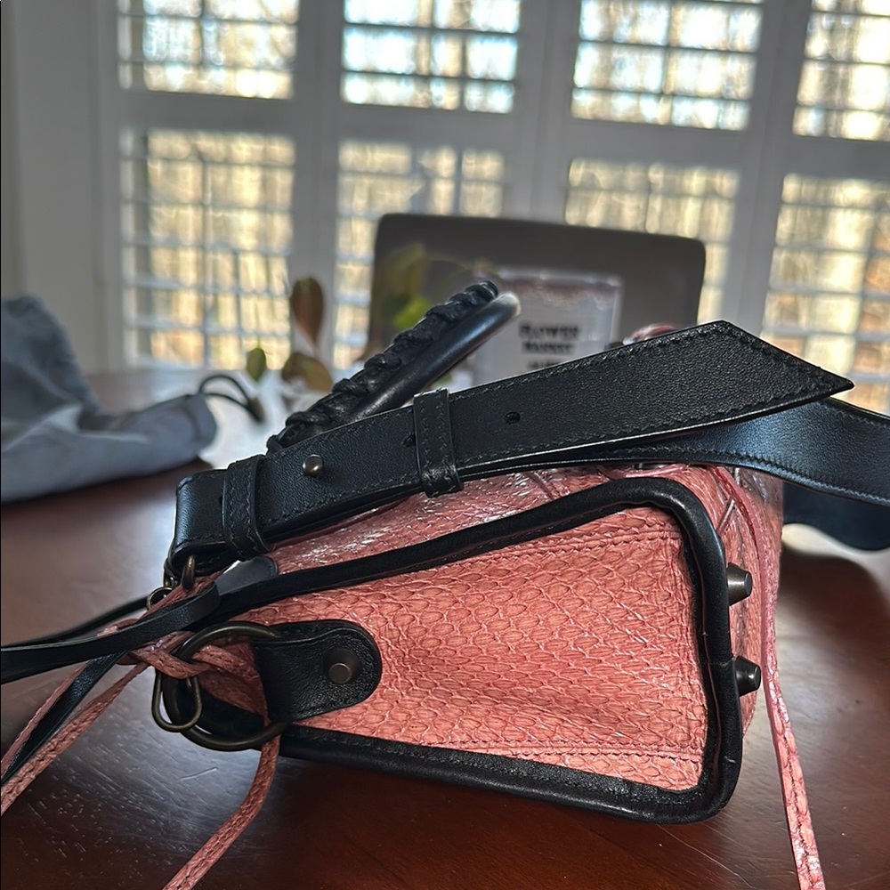 Balenciaga Crossbody - Picture 5 of 12